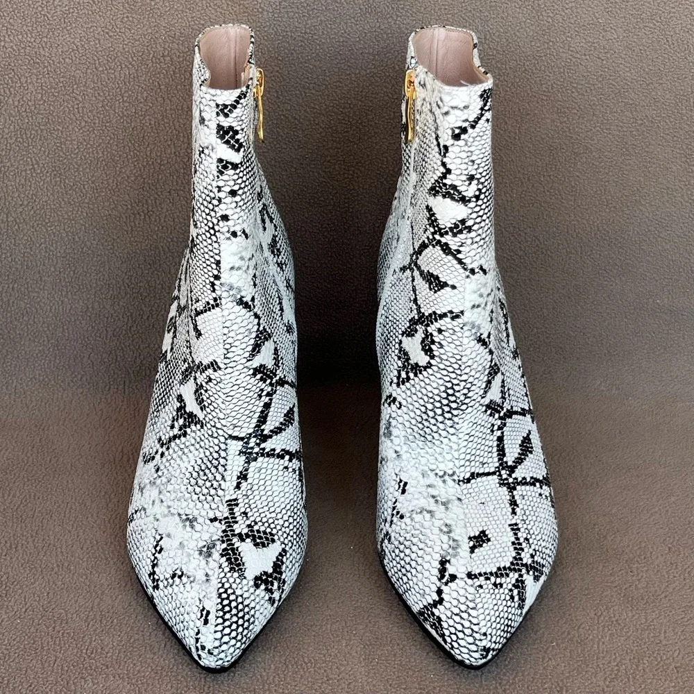 Wet Kiss Snakeskin Animal Print Ankle Boots Block Heel Pointed Toe Gold Zipper 9